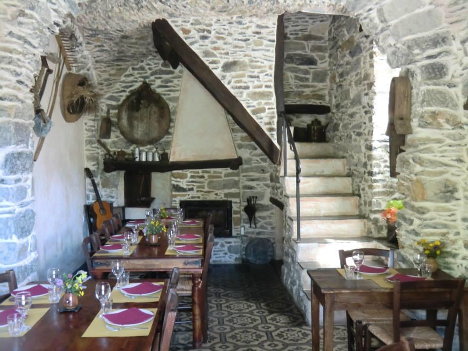Agriturismo La Fontana Dell'Olmo Molini di Triora Bagian luar foto